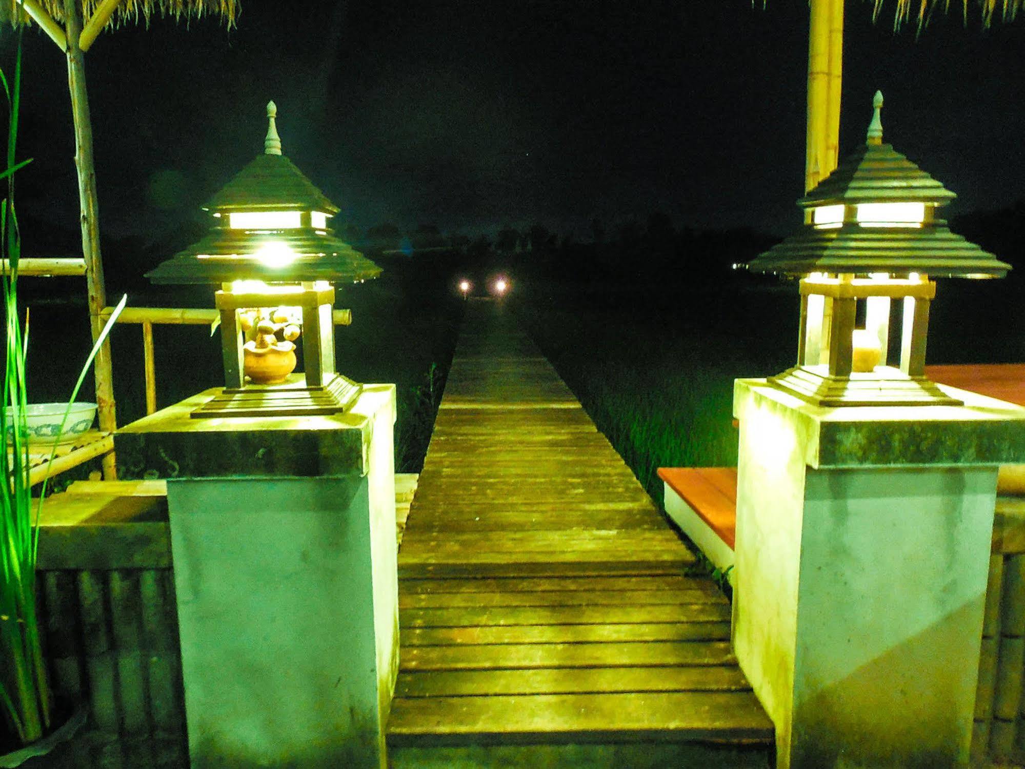Palm Spa Village Resort Mae Rim Exterior foto